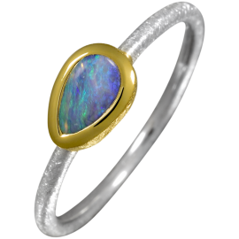 Filigraner Ring mit tropfenförmigem Schwarzopal, 925er Silber, teilvergoldet, Ring Größe 58